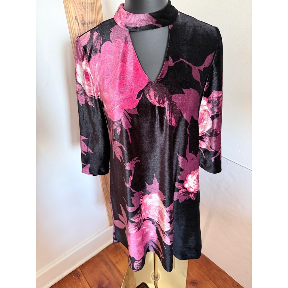 Sandra Darren Womens 10P Black&Pink Floral Velvet Dress Mock Neck Keyhole Shift